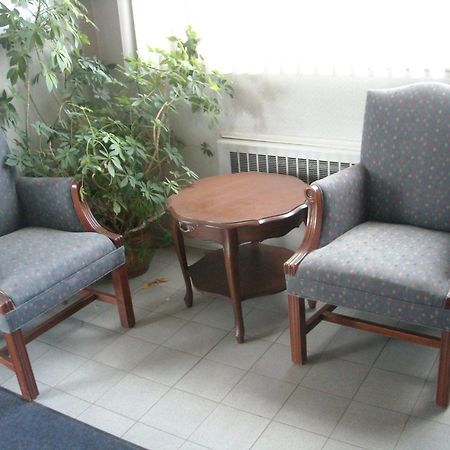 Motel Seigneurie De Vaudreuil エクステリア 写真
