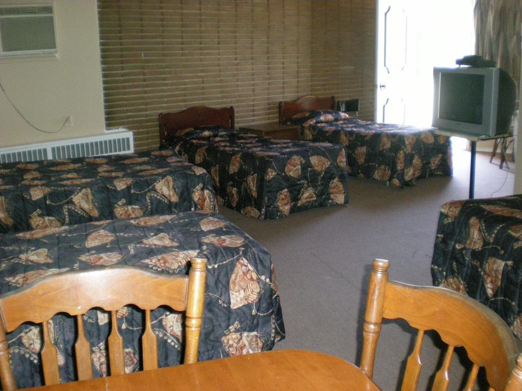 Motel Seigneurie De Vaudreuil 部屋 写真