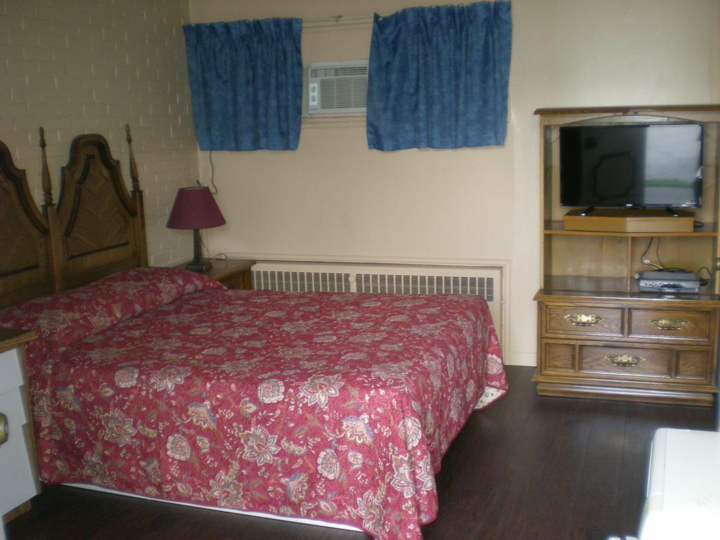 Motel Seigneurie De Vaudreuil エクステリア 写真